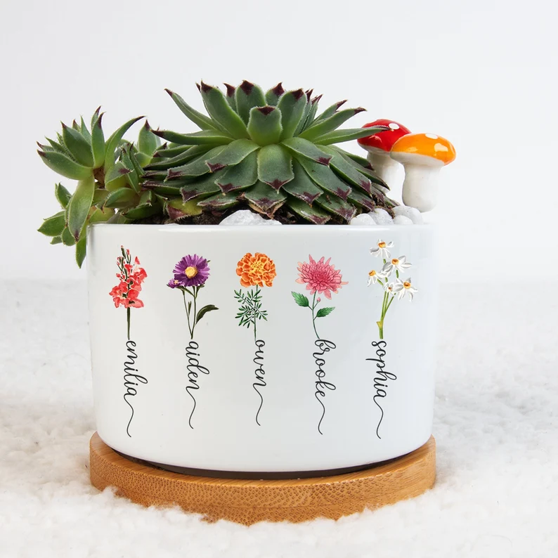 Custom Birth Month Flower Plant Pot Mom's Garden Plant Pot