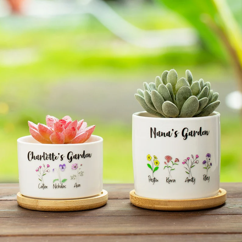 Custom Birth Month Flower Plant Pot Mom's Garden Plant Pot