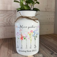 Personalized Family Garden Vase With Grandkids Name and Birth Month Flower For Mother's Day