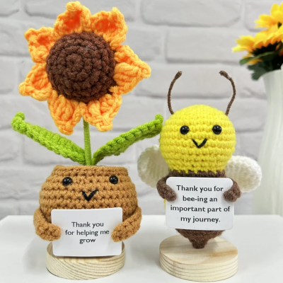 Custom Cute Handmade Crochet Bee with Sunflower Cute Thank you Gift Set