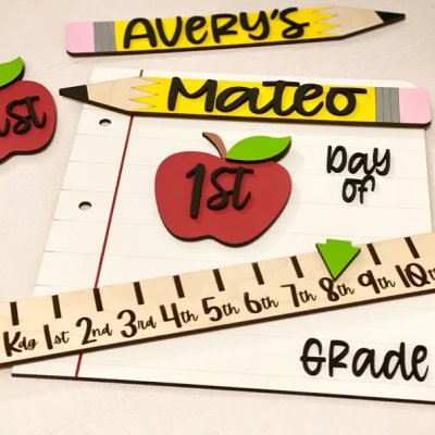 Personalized First/100th/Last Day of School Interchangeable Back to School Sign Prop For Kids Gift Ideas